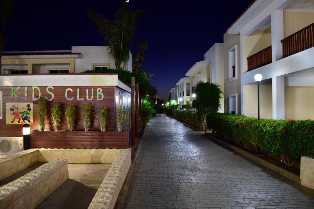 Aktea Beach Village Aya Napa Dış mekan fotoğraf
