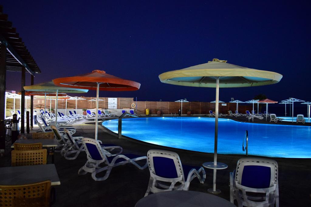 Aktea Beach Village Aya Napa Dış mekan fotoğraf