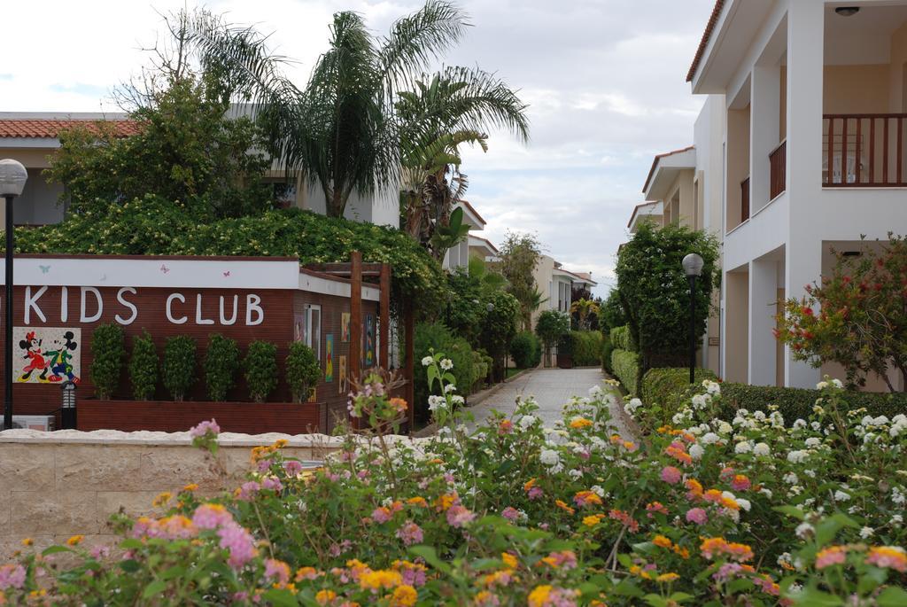 Aktea Beach Village Aya Napa Dış mekan fotoğraf