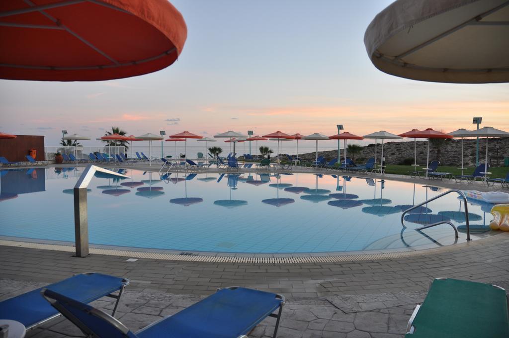 Aktea Beach Village Aya Napa Dış mekan fotoğraf